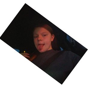 Meet your Posher, Desirae